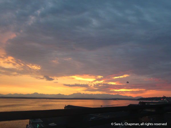 SunsetParasailer8944